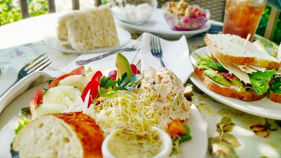 6 Places to Eat and Drink in Rancho Santa Fe