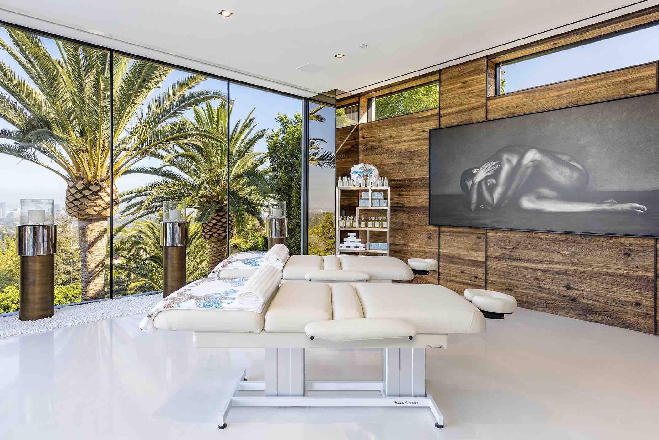 New Status Symbol: Your Own Home Luxury Spa - LUXUO