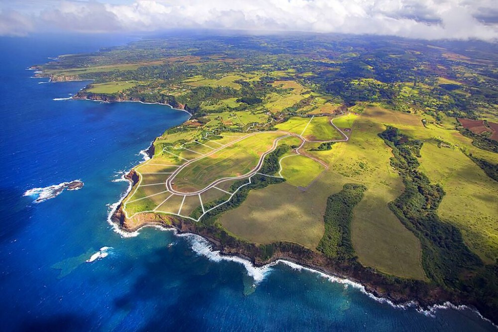 The Stunning Pe'ahi Farms in Haiku, Hawaii Haute Residence Featuring