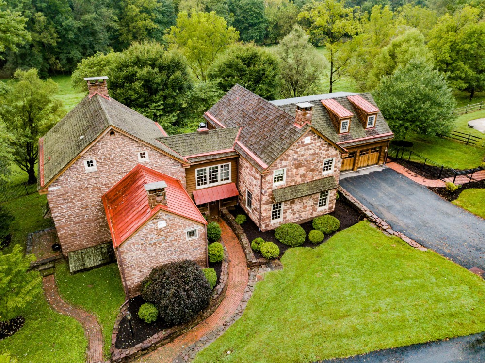 Historic Pennsylvania Estate Haute Residence Featuring the best in