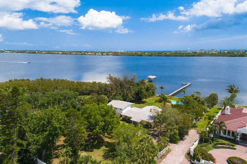 Lovely Merritt Island Home