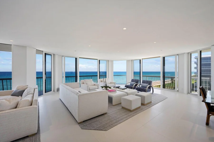 MLS photo for Sloan's Curve residence #408N