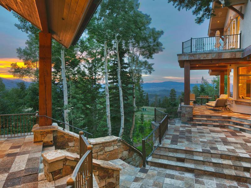 Crested Eagle Estate