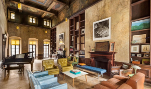 Olsen-Sarkozy Turtle Bay Pad