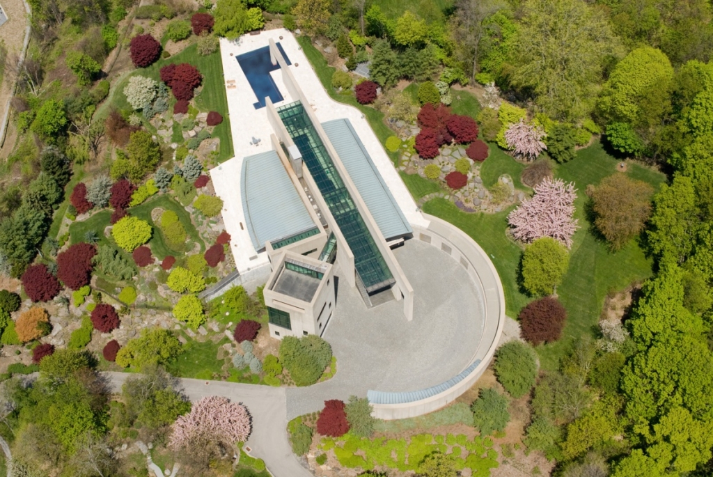 Connecticut Glass Bridge to Private Tower