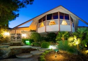Elvis Honeymoon House