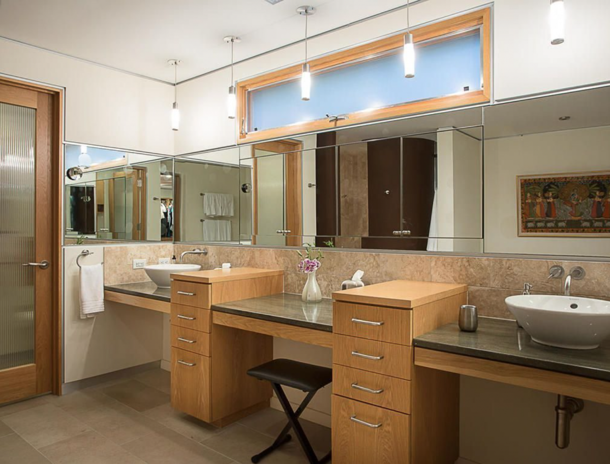 Lake Austin High-Tech Home