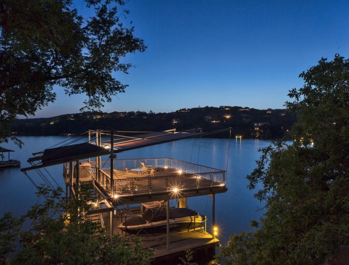 Lake Austin High-Tech Home