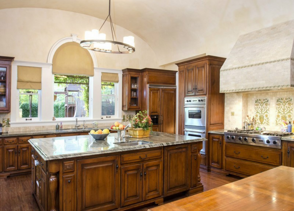 Sotheby's International Realty - Topanga, CA