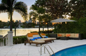 102 Hibiscus Drive