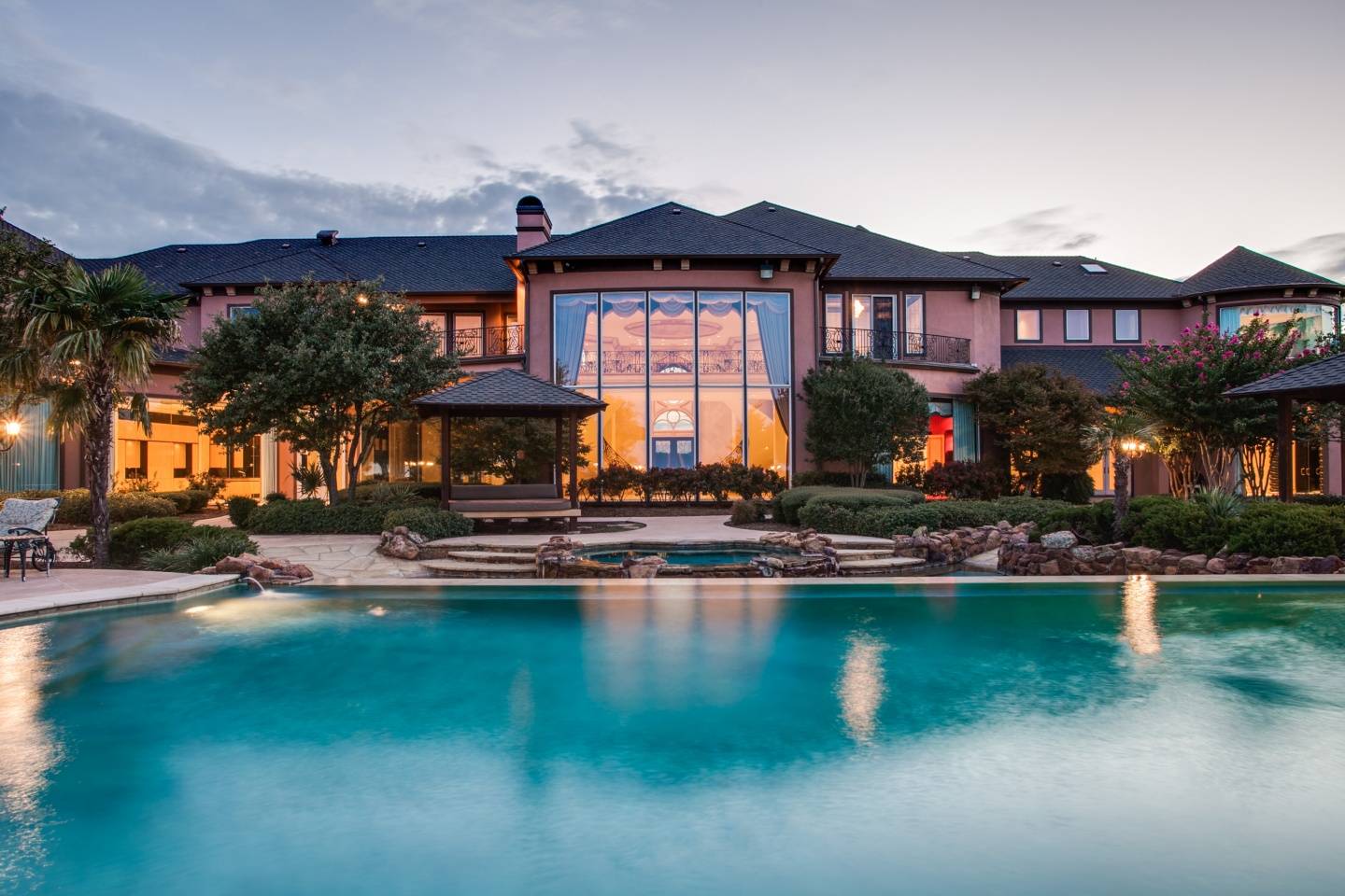 Prime Time Deion's Dallas Mansion
