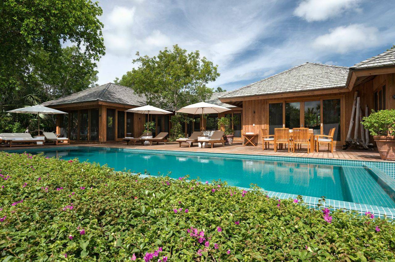 Christie Brinkley Parrot Cay Home