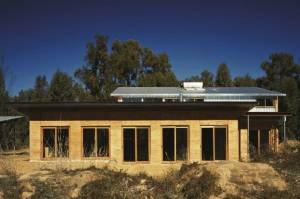 Rammed Earth House by Steffen Welsch Architects