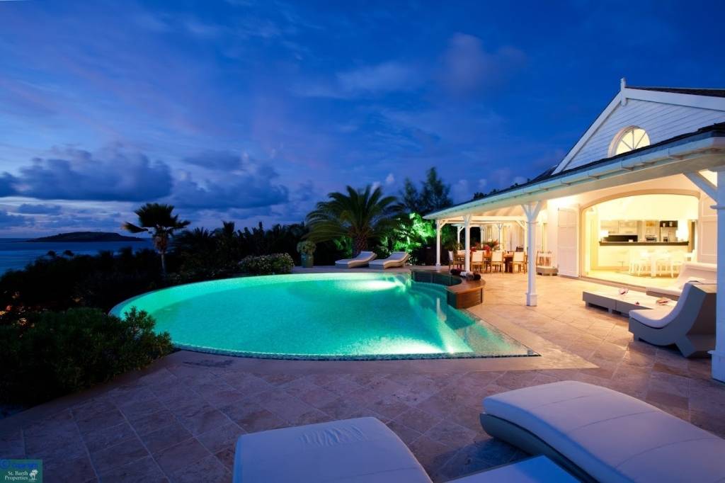 5 Luxurious Island Homes for Sale