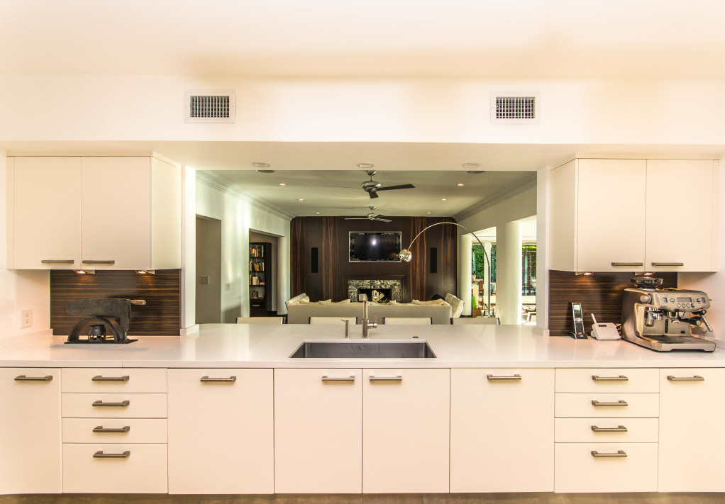 300 West Rivo Alto Drive