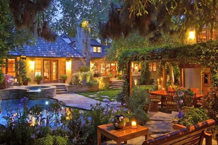 b19956e93efa8355bdd90d5fed0d6d43