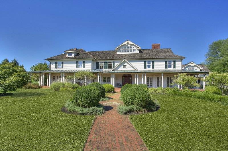 FIRST-RATE ‘BLACK RIVER FARM’ NEW JERSEY ESTATE