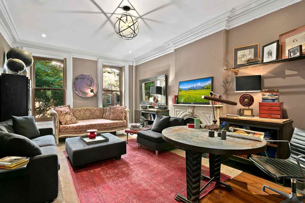 52 South Oxford Street