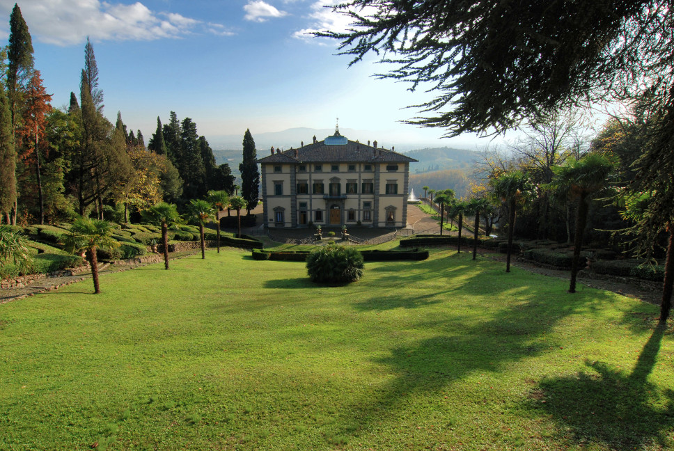 Historic Villa in Florence_courtesy of Lionard Luxury Real Estate, a