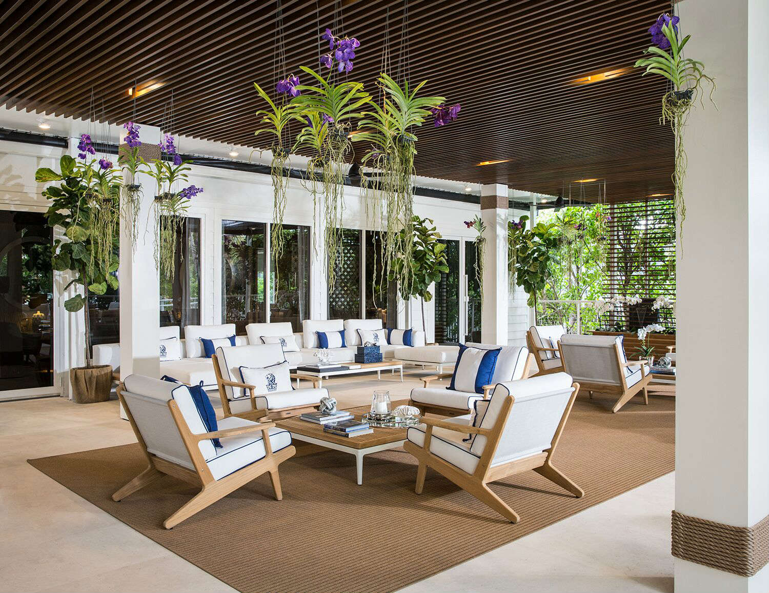 Vvjy8AJUd8x_wDZypSKAyrLaojzJwzdxCMbnCDAyXP4