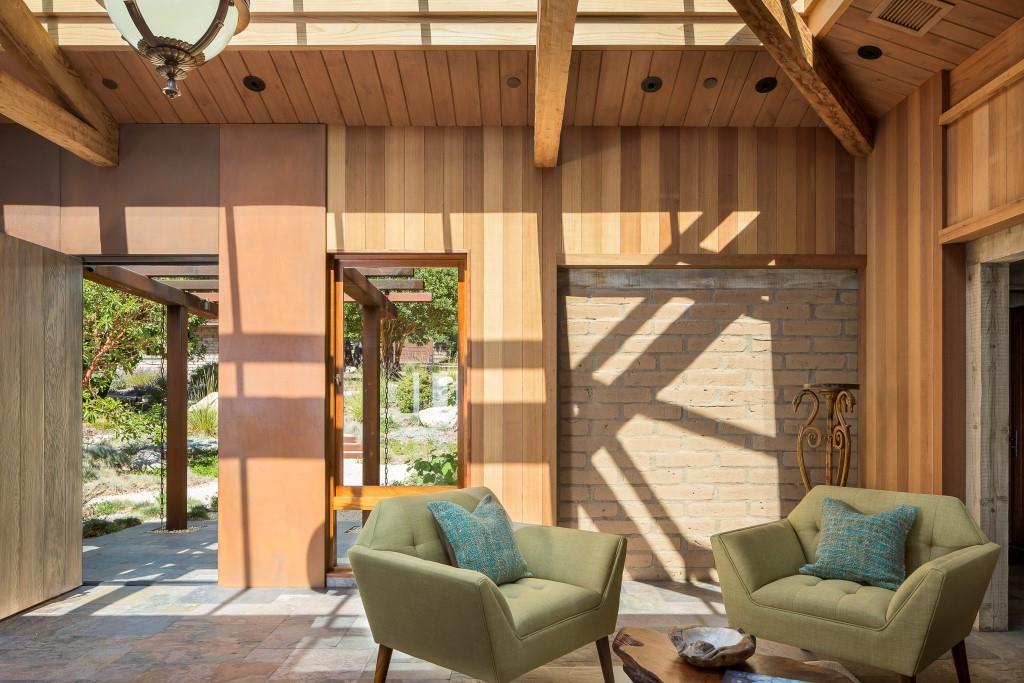 18-42 Yankee Point-Entry