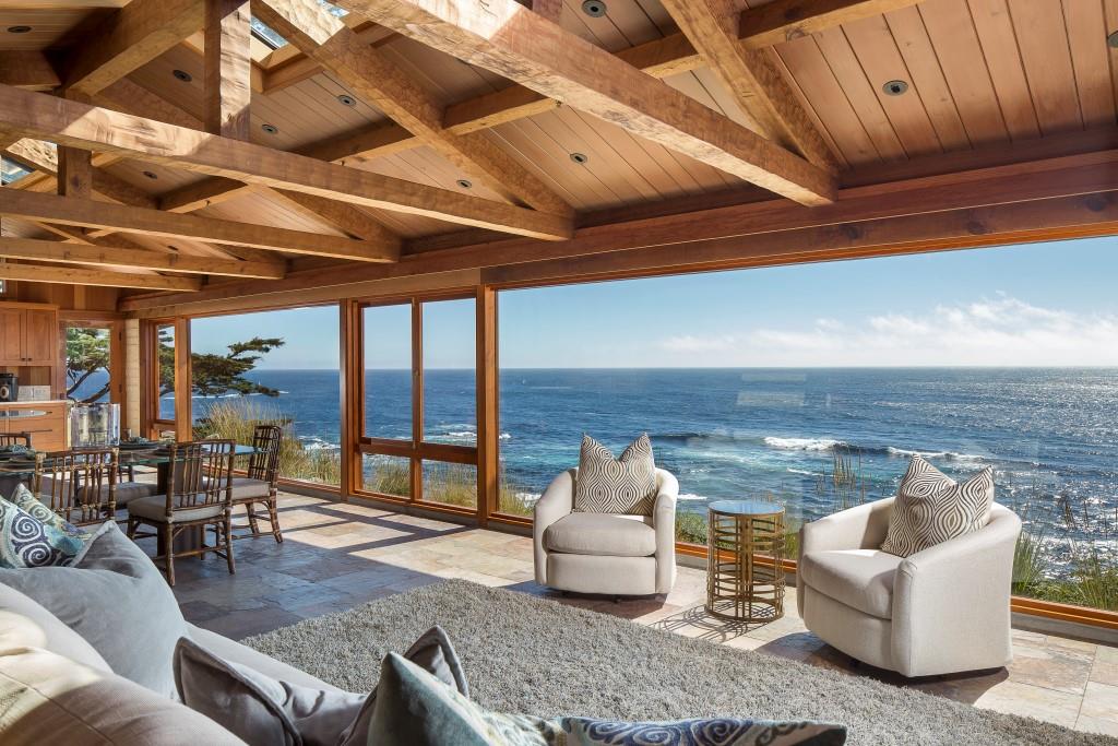 20-42 Yankee Point-Living Room