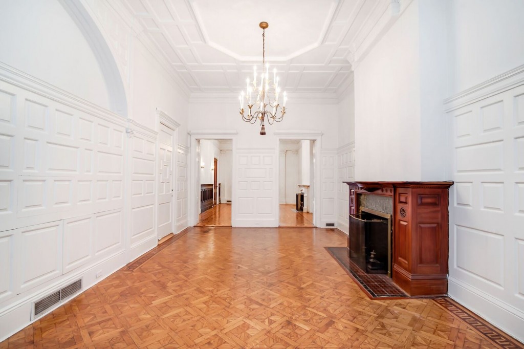 23M ‘Stuart Little’ Gramercy Park Townhouse Sells