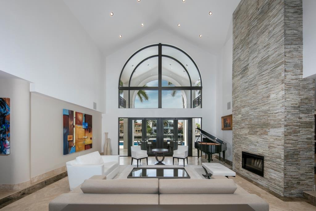 Sprawling Oneofakind Golden Beach Estate