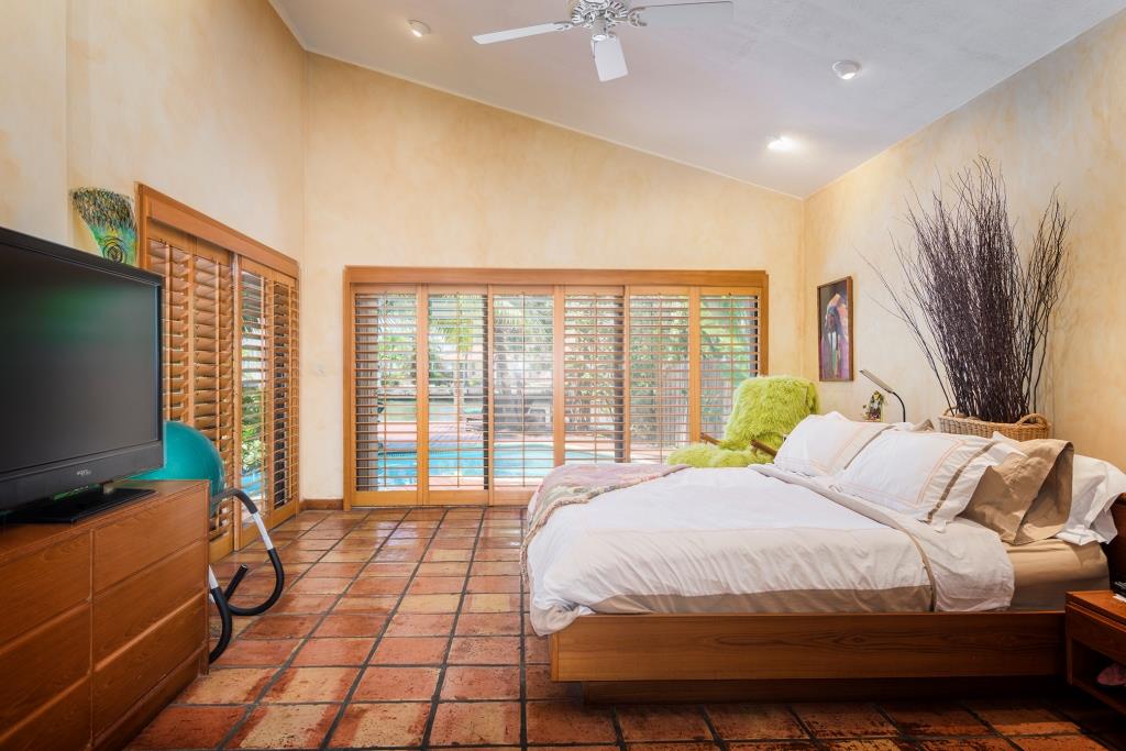 15Debbie_Golden Beach_330 South Parkway_