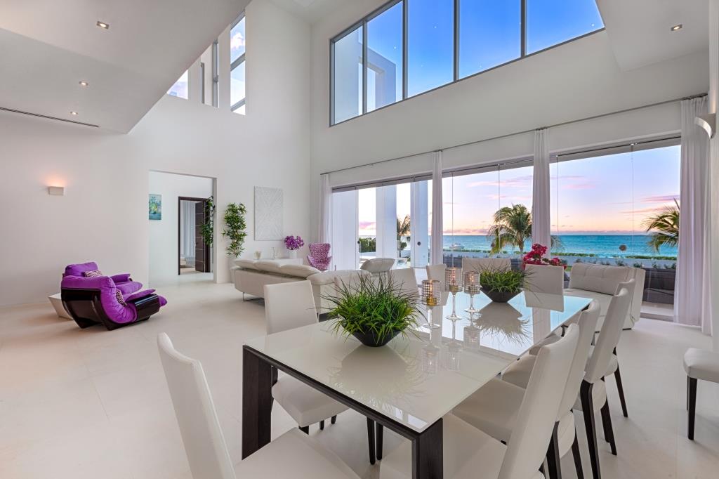 Beach House Presentation Photo