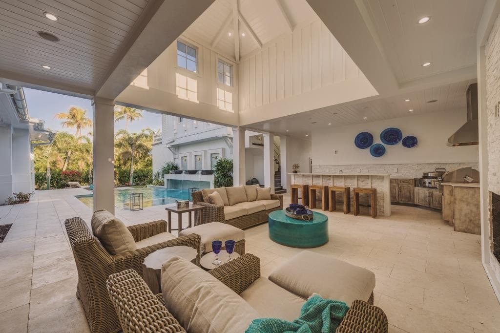 ENCORE-180 CENTRAL-074-min