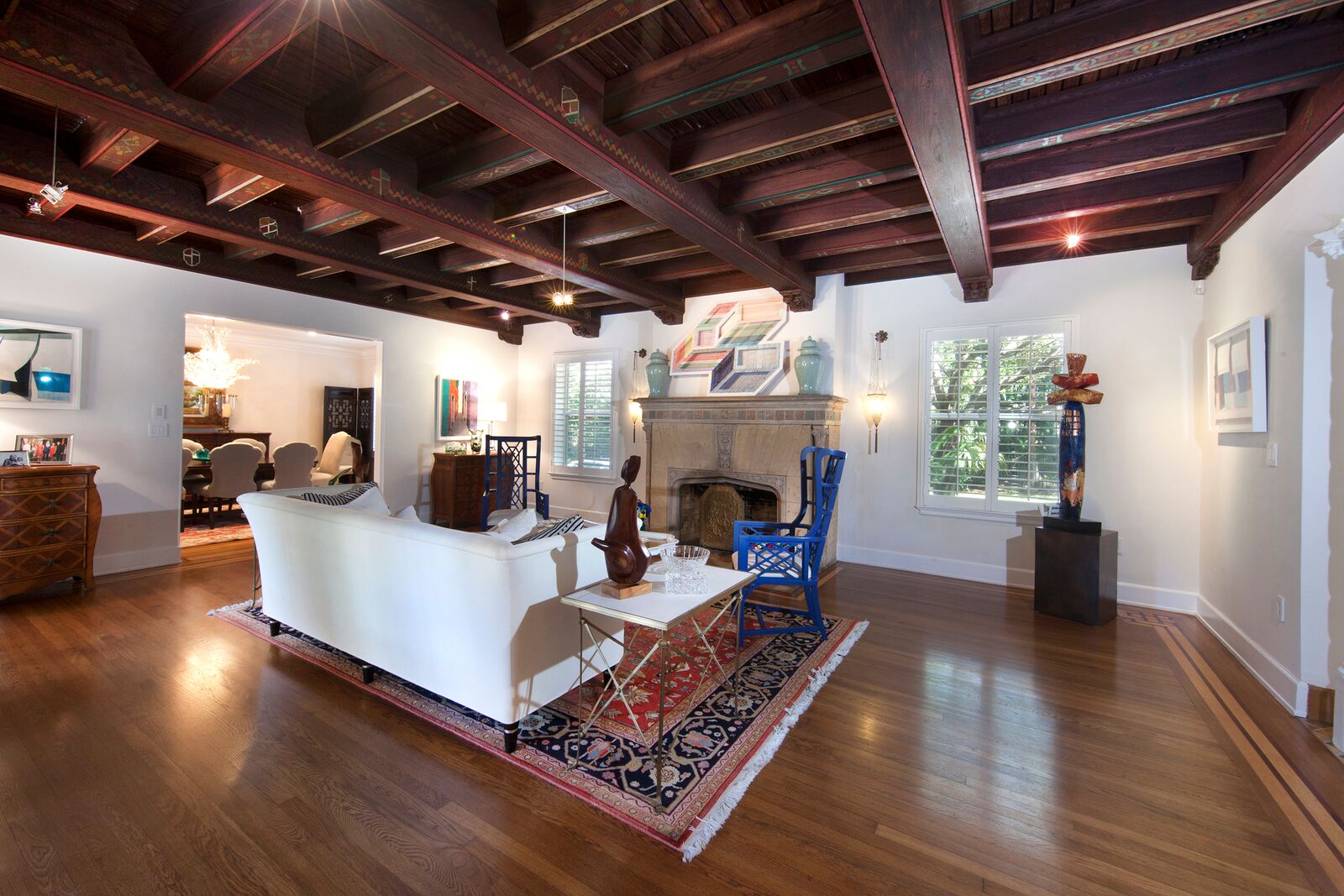 5_Living Room_5120 Lakeview Dr_11_preview