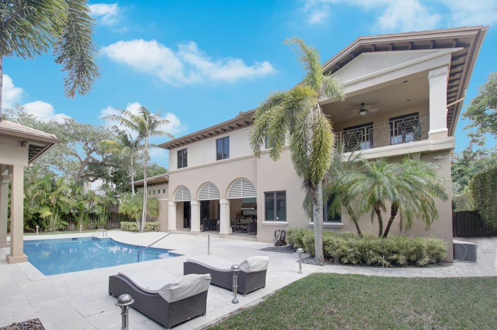 69__47_ave_photo_by_miamirealestatephotographers.com