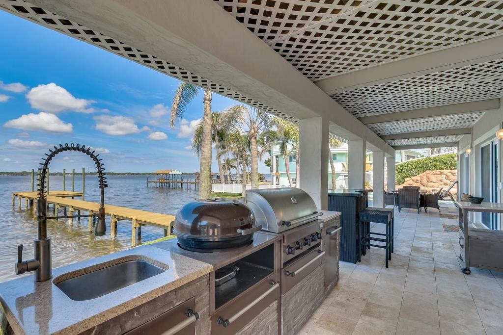 26_2795STropical6654