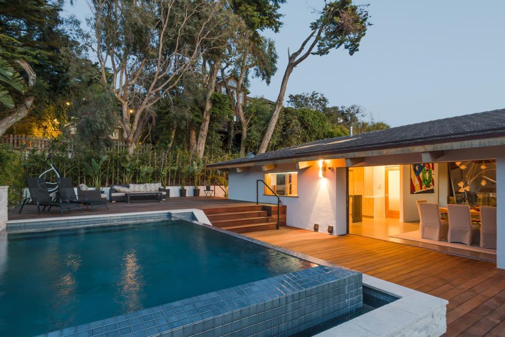 31851 W Sea Level Dr Malibu CA-large-011-48-Back Yard-1499x1000-72dpi