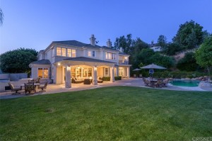 Kendrick Lamar Calabasas house backyard