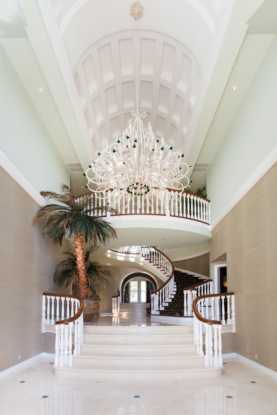 021_1064_Lakeview_Canyon _Road_preview