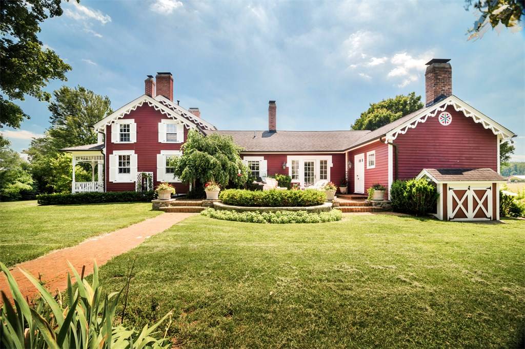 Historic 24 Acre Estate In Metamora, Michigan Haute Residence by