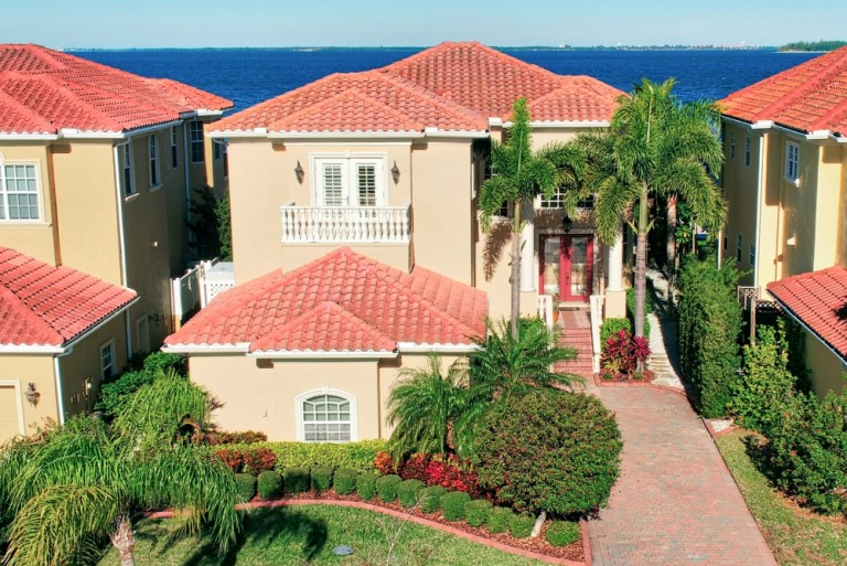 Stunning Bay Vista Waterfront Estate Haute Residence by Haute Living