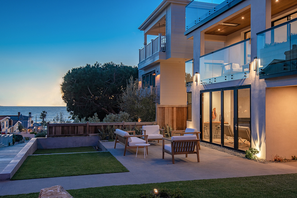Detailed Manhattan Beach Home