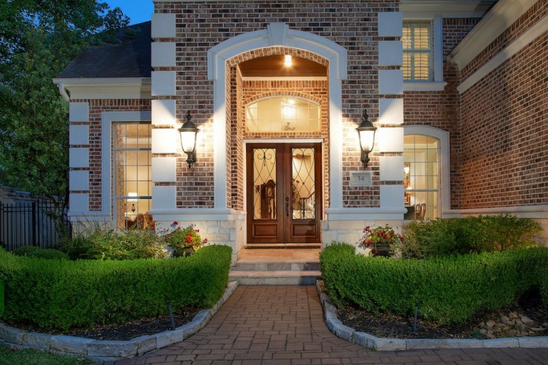 Mike Seder Presents Divine Home In The Woodlands