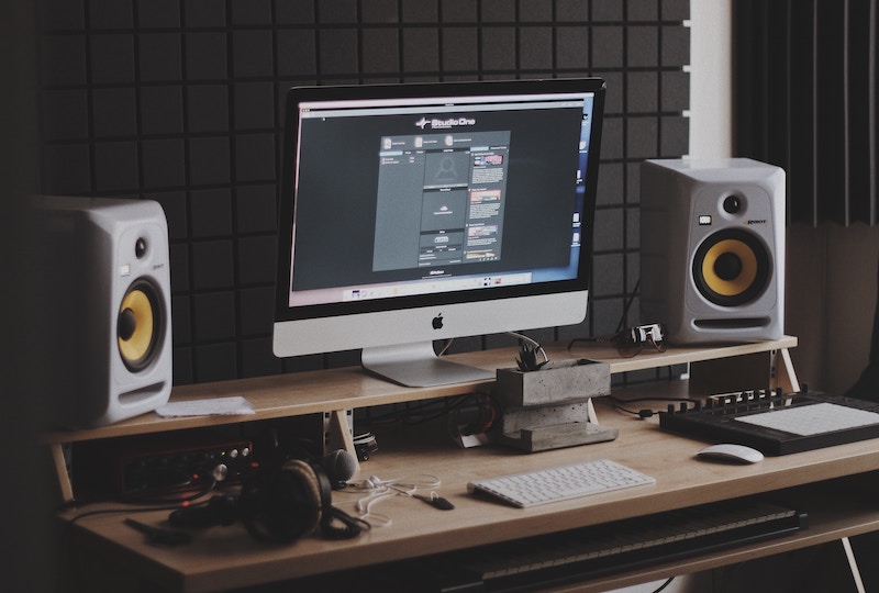 How To Setup Your Home Recording Studio Like A Pro