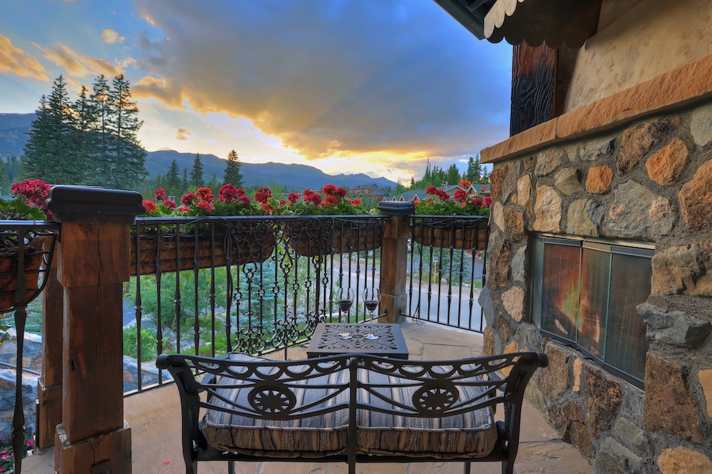 A Rare Breckenridge Estate By Jack Wolfe