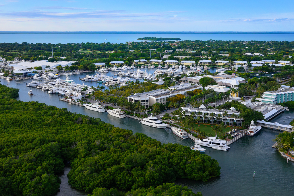 Ocean Reef Club Marina Slips In Key Largo By Mary Lee LaptrinhX / News