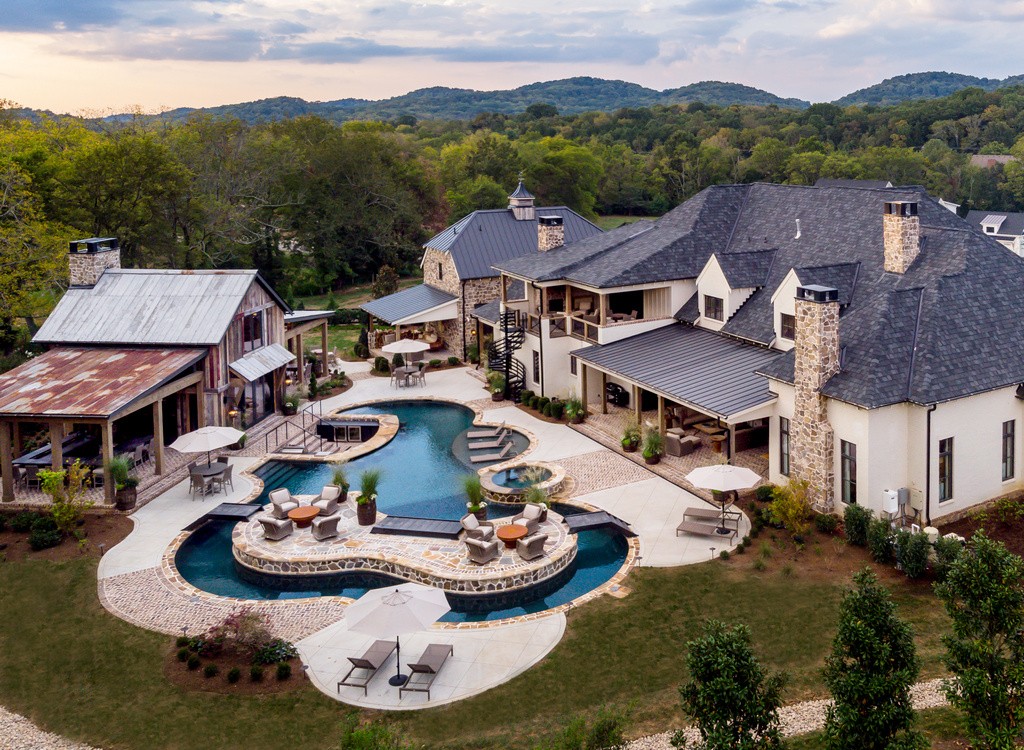 Lisa Culp Taylor - Tennessee blog - August
