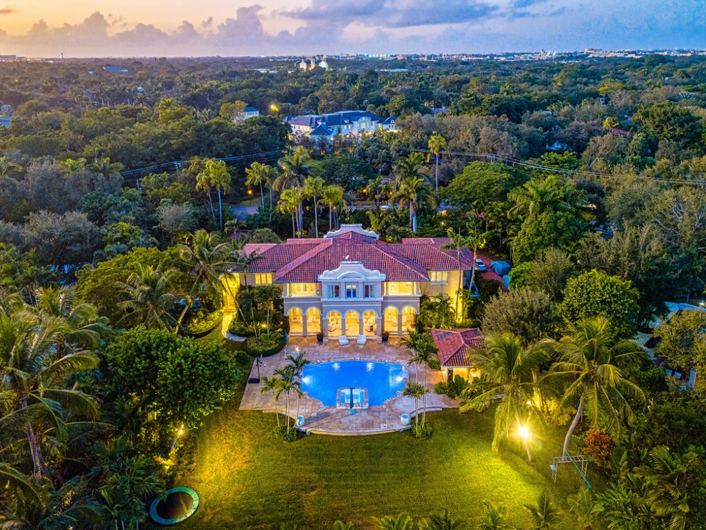 Roberta Ingletto Sells $6 Million Lakefront Home In Coral Gables