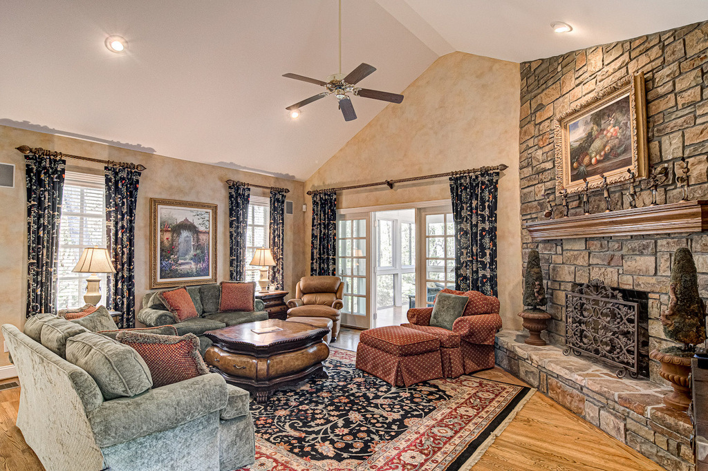 JohnMark Mitchell Presents An Exclusive Bent Tree Farm In WinstonSalem