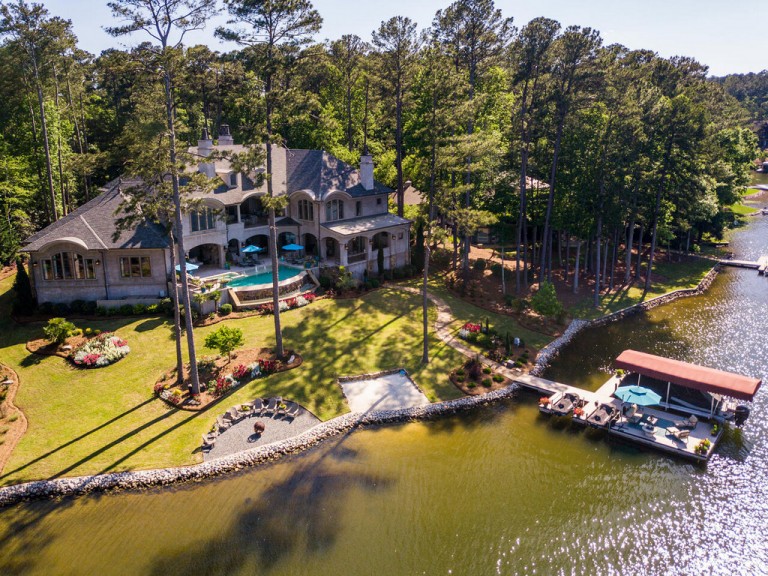 Resort Lake Living at Reynolds Lake Oconee