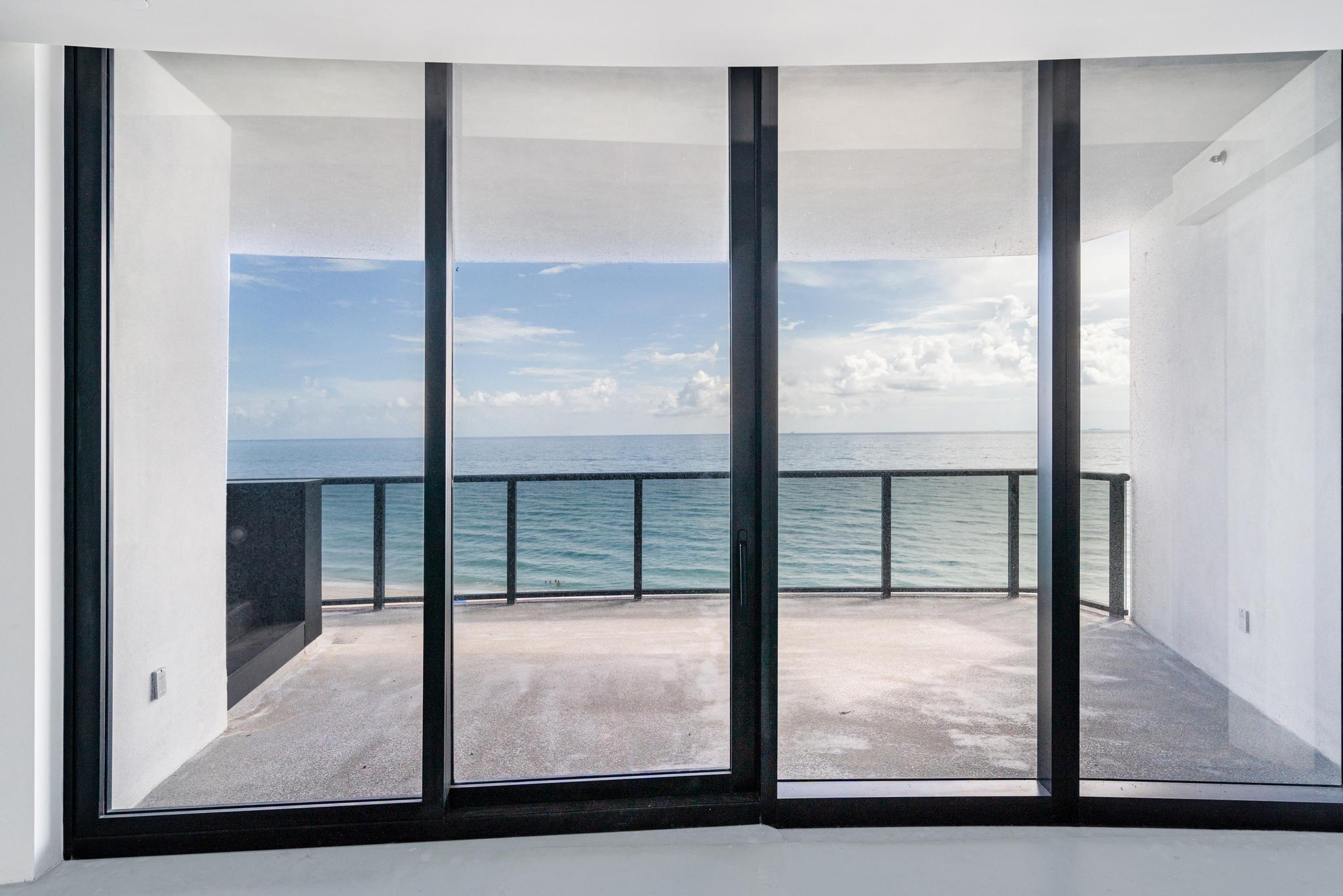 Daniel Goodstadt Presents A Stunning Oceanfront Apartment At Porsche Design Tower