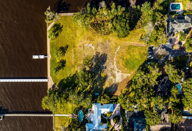 Sold ! Kim MartinFisher And Jennifer Martin Faulkner Present An